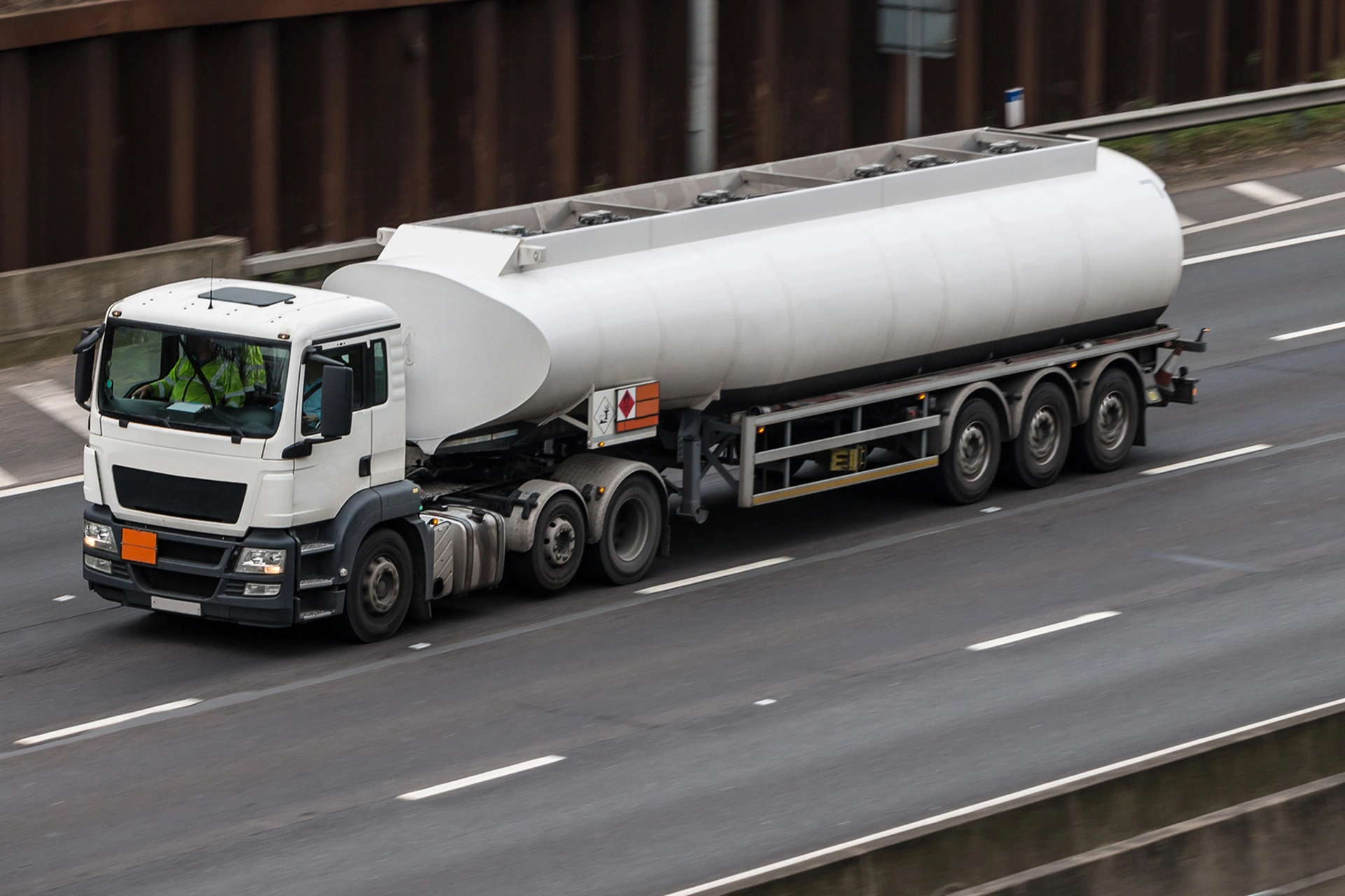 tanker_truck_traveling_on_a_highway-ISM